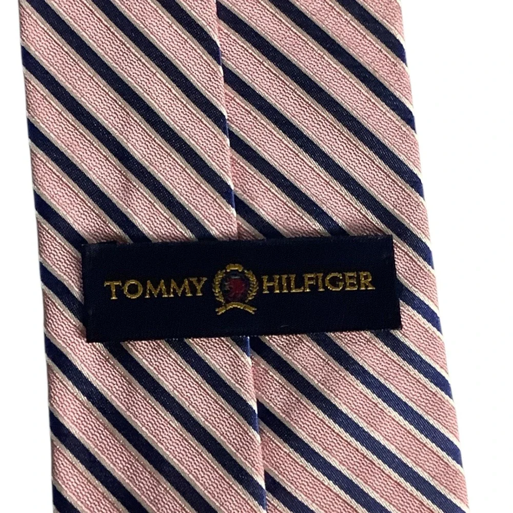 Tommy Hilfiger Necktie Men Pink Blue Stripe 100%‎ Silk Imported USA Classic Tie